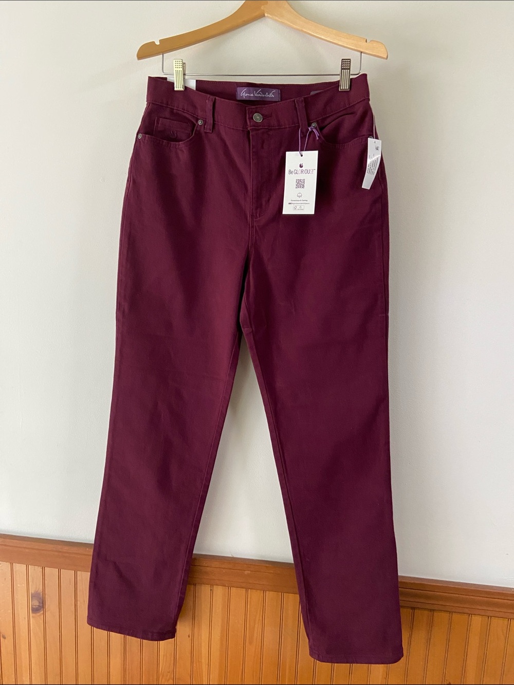 NWT Crimson Crush Gloria Vanderbilt Amanda Jeans Size 12